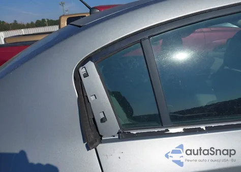 2010 Nissan Sentra 2.0S from USA, damaged, VIN 3N1AB6AP5AL631394